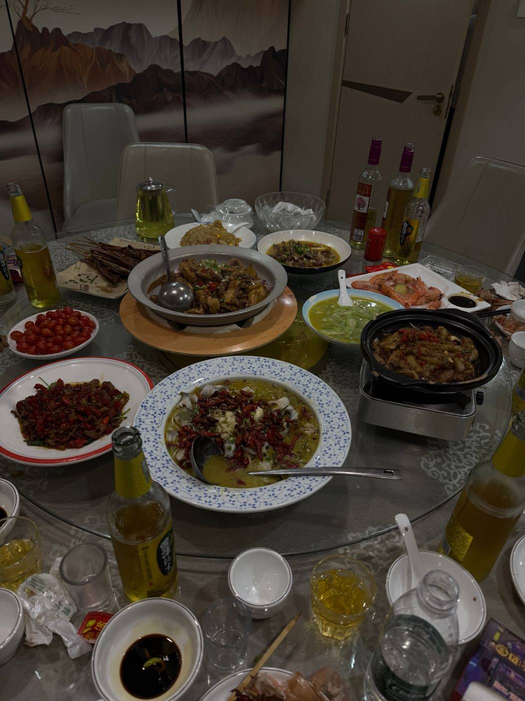 At the table with suppliers